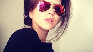 Inna, complet naturală! Uite-o pe bruneta sexy cum arată fără pic de machiaj! Vă place sau nu?