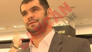 Daniel Ghita adora shoppingul si hainele de lux!