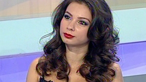 Surorile Luciu, urmarite de ghinion in dragoste! La o saptamana de cand Nicoleta a aflat ca sotul o insala, Iuliana s-a despartit de iubit