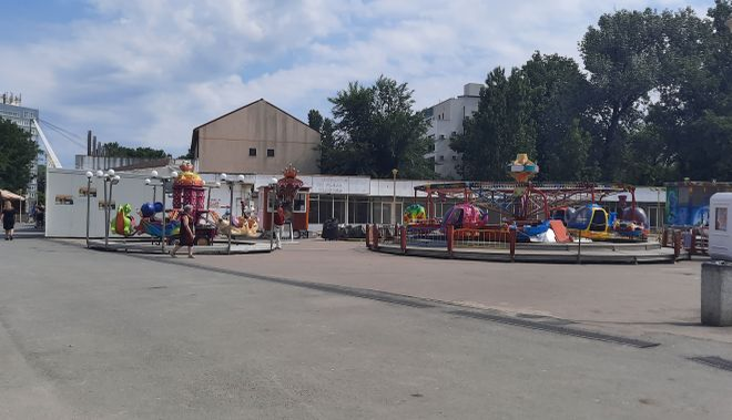 Sat de Vacanță Sursă foto: CugetLiber