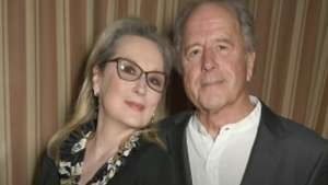 Pozau în familia fericită, dar sunt despărțiți de 6 ani. Căsnicia de aproape cinci decenii a faimoasei Meryl Streep e pe butuci