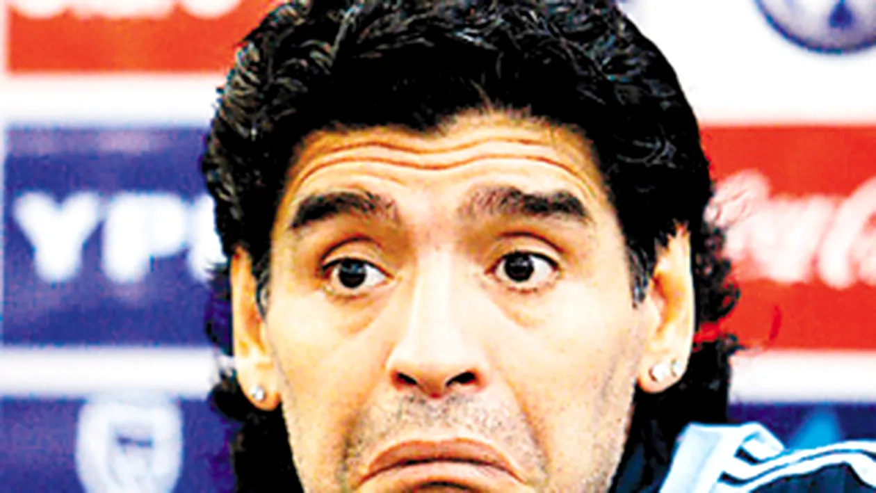 Maradona, catre un suporter care s-a luat de iubita lui: Daca te iei de femeia mea, te voi cauta...