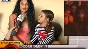 De cand trupa Angels s-a destramat, fetele s-au facut mari si au avut copii la randul lor! Vezi cum se descurca Monica si Raluca si ce stil muzical canta