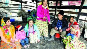 Cutremurător! Ce a pățit o familie de romi cu 8 copii, din Caracal