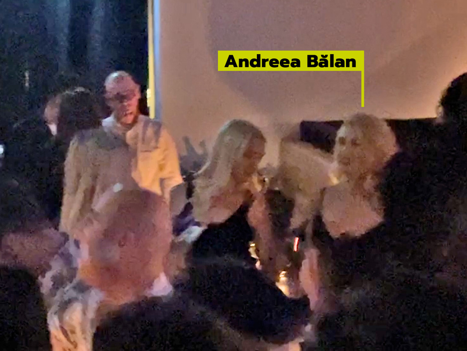 Andreea Bălan, la "agățat" cu "brigada" de fete (SURSA: CANCAN.RO)