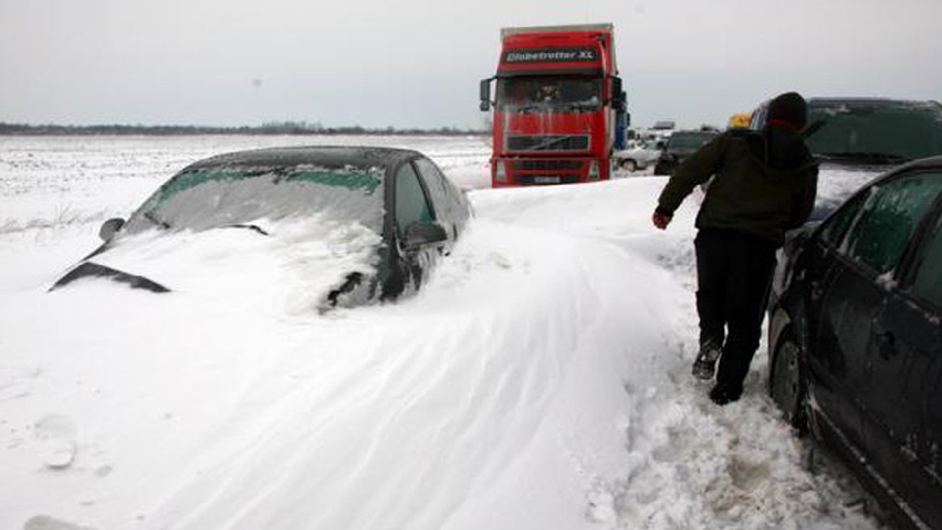Meteorologii au emis cod galben de ninsori abundente pentru Bucuresti si alte 30 de judete!