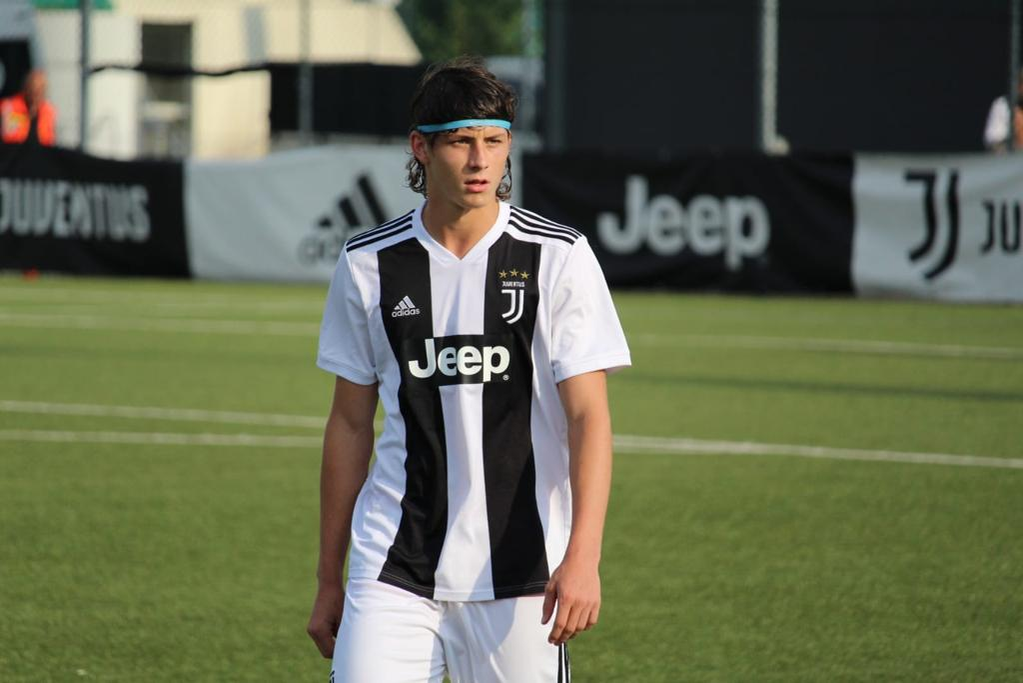 Radu Drăgușin, în perioada când evolua pentru juniorii lui Juventus (foto: cancan.ro)