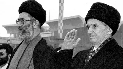 Destine paralele: în 1989, Ali Khamenei îşi începea ascensiunea cu o vizită la Bucureşti. Nicolae Ceauşescu sfârşea după o vizită la Teheran