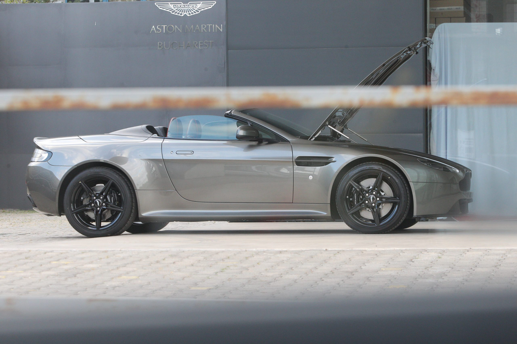 Aston Martin Volante, 
ediție limitată, preț de pornire 165.000 €