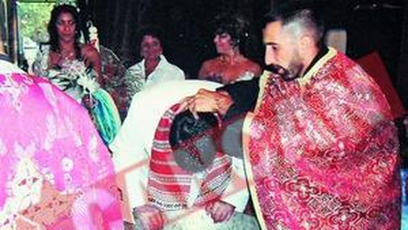 Nu au bani sa faca testul ADN In cazul preotului acuzat de viol