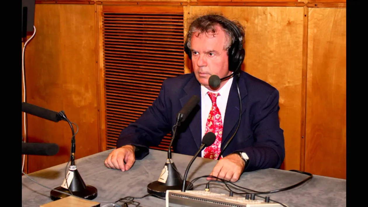 Cum arată acum Ilie Dobre, cel mai cunoscut comentator de radio din lume. Andreea Berecleanu s-a fotografiat cu el şi...