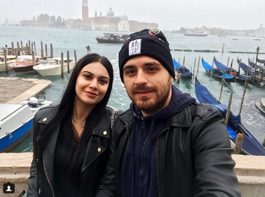 Fiica lui se ţine de glume deocheate, iar Florin Salam e un credincios pios! Nu l-ai văzut niciodată în biserică făcând ASTA!
