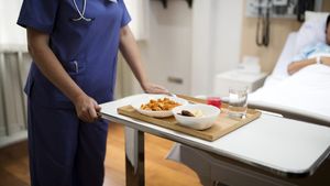 Probleme mari pentru spitalele din România. Pacienții ar putea primi mai puțină mâncare