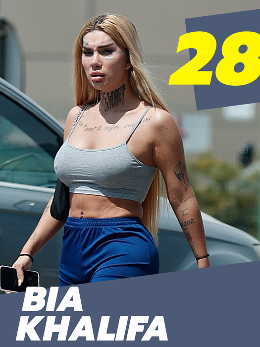 TOP 30 sexy-vedete care și-au scos abdomenul la ”interval”! Antonia, Alexandra Stan și Otniela n-au avut ”milă” de trecători!