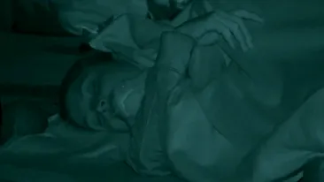 A dormit cu el în braţe, la Survivor România! Elena Chiriac nu ştia că e filmată. Imaginile au fost difuzate la Pro TV