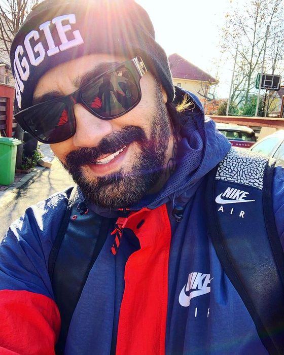 Connect-R, mesaj emoționant pentru mama sa: ”Și erau cam 8 pe la părinți, dar una în toate cele , dar …”