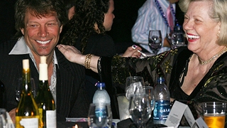 Dan Negru: "Mama lui Bon Jovi a fost unul dintre primii iepurasi Playboy"