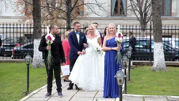 Exclusiv. Nuntă de fiţe pentru bossul de la ”Loterie”: Şi-a luat mireasa cu limuzina de la biserică!