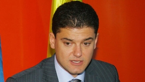Cristian Boureanu a "evadat" din Mamaia direct in Baywatch! Uite ce-i face iubita, pe plaja!