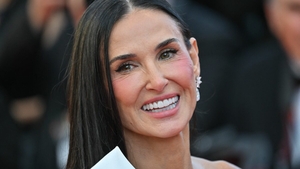 La 61 de ani, Demi Moore se iubește cu un tinerel de 34! Cine este și cum arată cel care i-a furat inima actriței