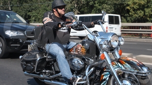 GABI BALINT a lăsat motocicleta pentru bicicletă! Uite cum a fost fotografiat