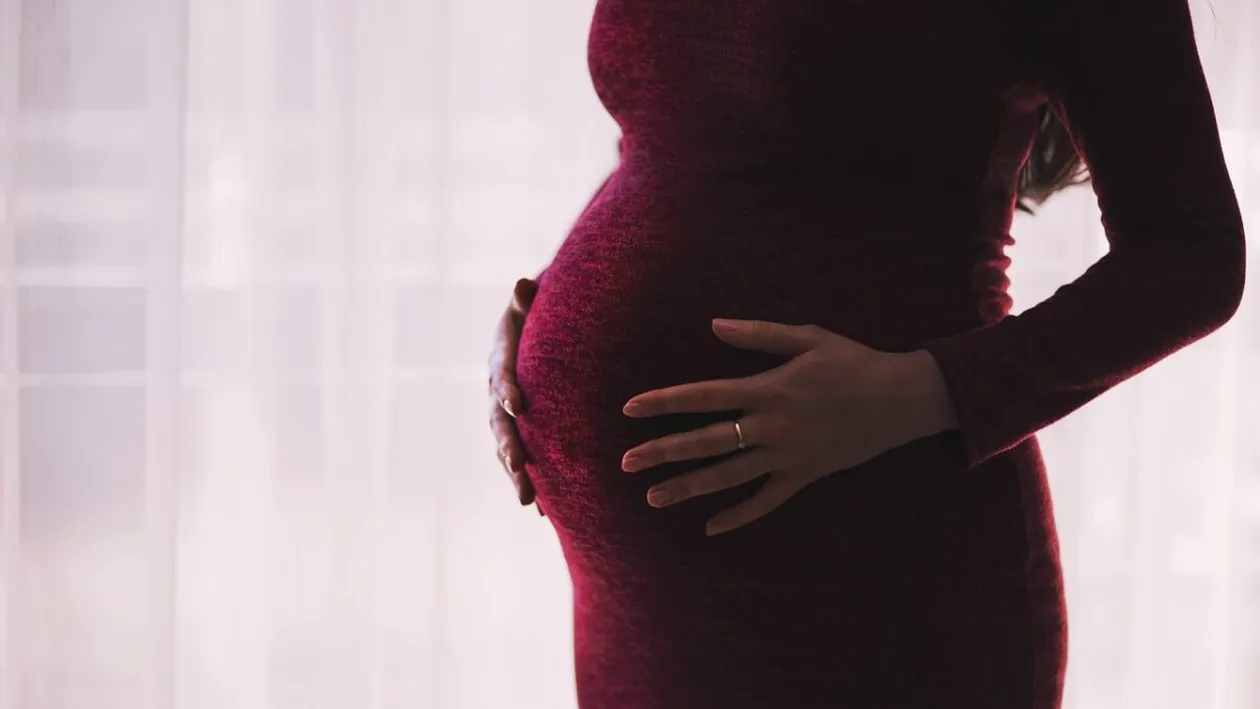 Ce înseamnă dacă visezi că ești însărcinată. Explicația pe care nu trebuie să o ignori