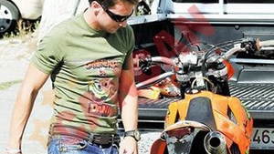 Dani Otil  participa la "Cursa Magarilor"