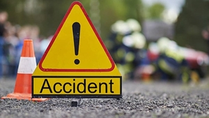 Accident grav produs de un șofer beat, în Capitală! Un chioșc de ziare a fost distrus