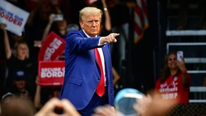 A treia tentativă de asasinat asupra lui Donald Trump! Un bărbat înarmat, arestat la mitingul de campanie al omului politic