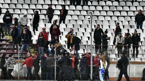 Declaraţii exclusive despre ”Revoluţia suporterilor”. Cum au plănuit fanii lui Dinamo să-i umilească pe jucători şi pe patronul milionar
