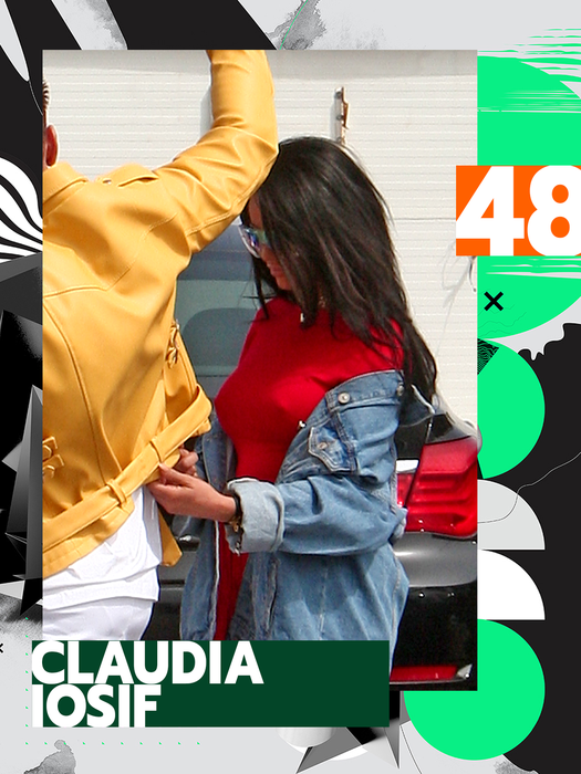Top 50 dive cu “butonașii” la înaintare. Cine “înțeapă” mai puternic dintre Bianca Drăgușanu, Antonia sau Delia?