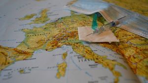 Vești extraodinare! Vaccinul anti-COVID-19 a început să fie adus din SUA în Europa