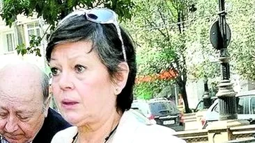 Anca Pandrea e dezamagita ca actorul nu s-a interesat de starea lui Iurie Darie, desi a fost internat la acelasi spital: Arsinel, sa-ti fie rusine