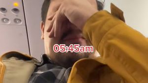 Ce a pățit un american care avea bilet din București în Paris, dar avionul WizzAir a aterizat în Chișinău