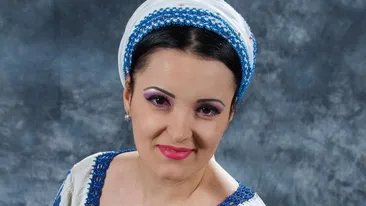 O cunoscuta cantareata de muzica populara n-a mai mancat nimic de 10 zile! Traieste doar cu apa si cafea!