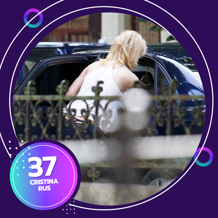 Top 40 sexy-vedete care se apleacă muuult prea mult! Le-am surprins în poziții haioase