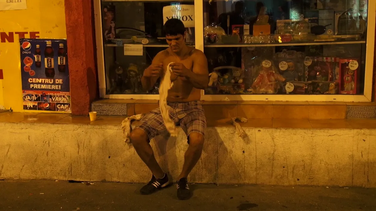 Povestea fabuloasa a lui “Rocky” de la Iancului! N-are unde sa doarma, dar l-ar umili cu siguranta pe Stallone