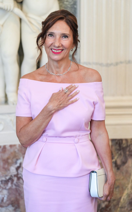 Carmen Iohannis a purtat bijuterii cu diamante, de la Malvina Cservinsky