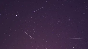 Eveniment astronomic special, în România. Sateliții Starlink vor putea fi văzuți vineri noaptea. VIDEO
