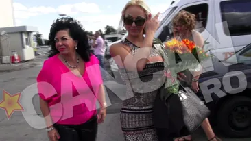 Spectaculos! Vezi cum vrea fiica lui Carmen Harra sa schimbe mentalitatea barbatilor din Romania! S-a dezbracat si….