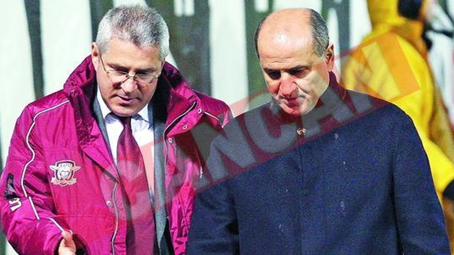 Copos: "Manea e un prost!"