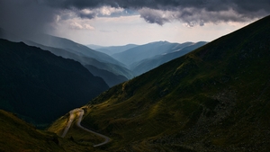 România, lovită de un ciclon islandez! Temperaturile scad brusc cu 15 grade