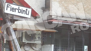 Nu-ti vine sa crezi ce a aparut in fata unui bloc din Ploiesti. “Doamne, aici e Las Fierbinti?”
