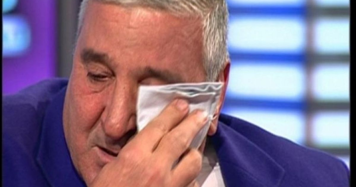 Rică Răducanu, complicații după ce a fost operat de urgență. Medicii nu îl vor externa astăzi: ”Sunt mort, nu mai pot, tată!”