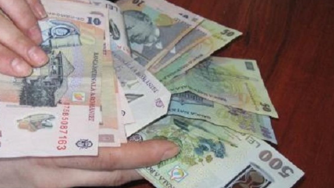 Vești bune pentru salariații românia. S-a depus legea în Parlament. Vestea bună a venit în urmă cu puțin timp