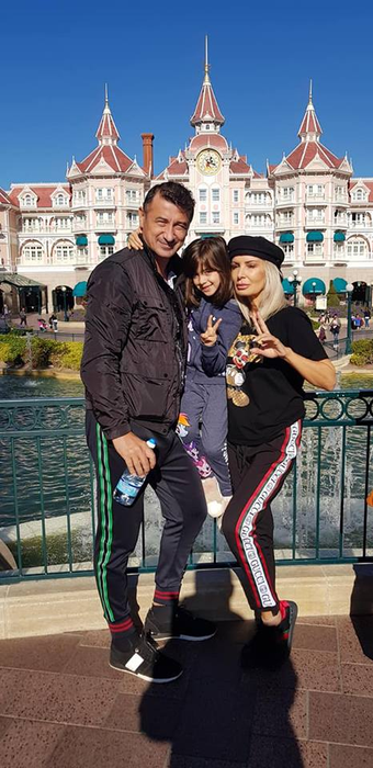 Daniela Gyorfi, fără lenjerie intimă în pat!