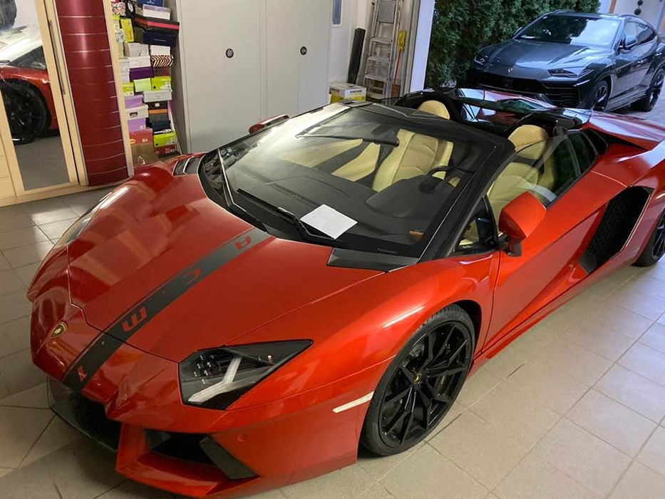 Lamborghini Aventador Roadster, cea mai nouă mașină a lui Adrian Minune