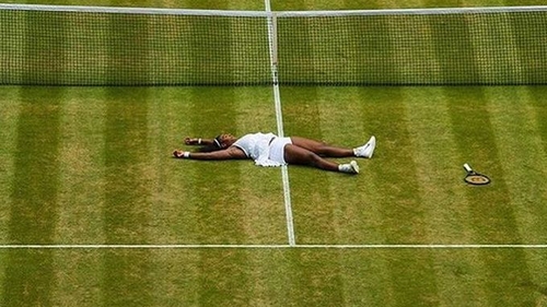 SERENA WILLIAMS a câştigat finala de la Wimbledon şi a egalat 22 de titluri de Grand Slam deţinut de STEFFI GRAF 