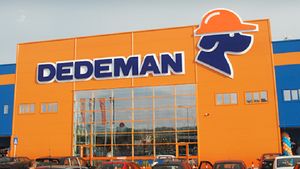 Cum te poţi angaja la Dedeman, pe un salariu de 4500 lei pe lună? Ce bonusuri se mai oferă