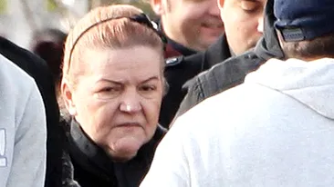 Maria Cârneci, distrusă de durere la înmormântarea soțului. Cine și-a făcut apariția la funeralii